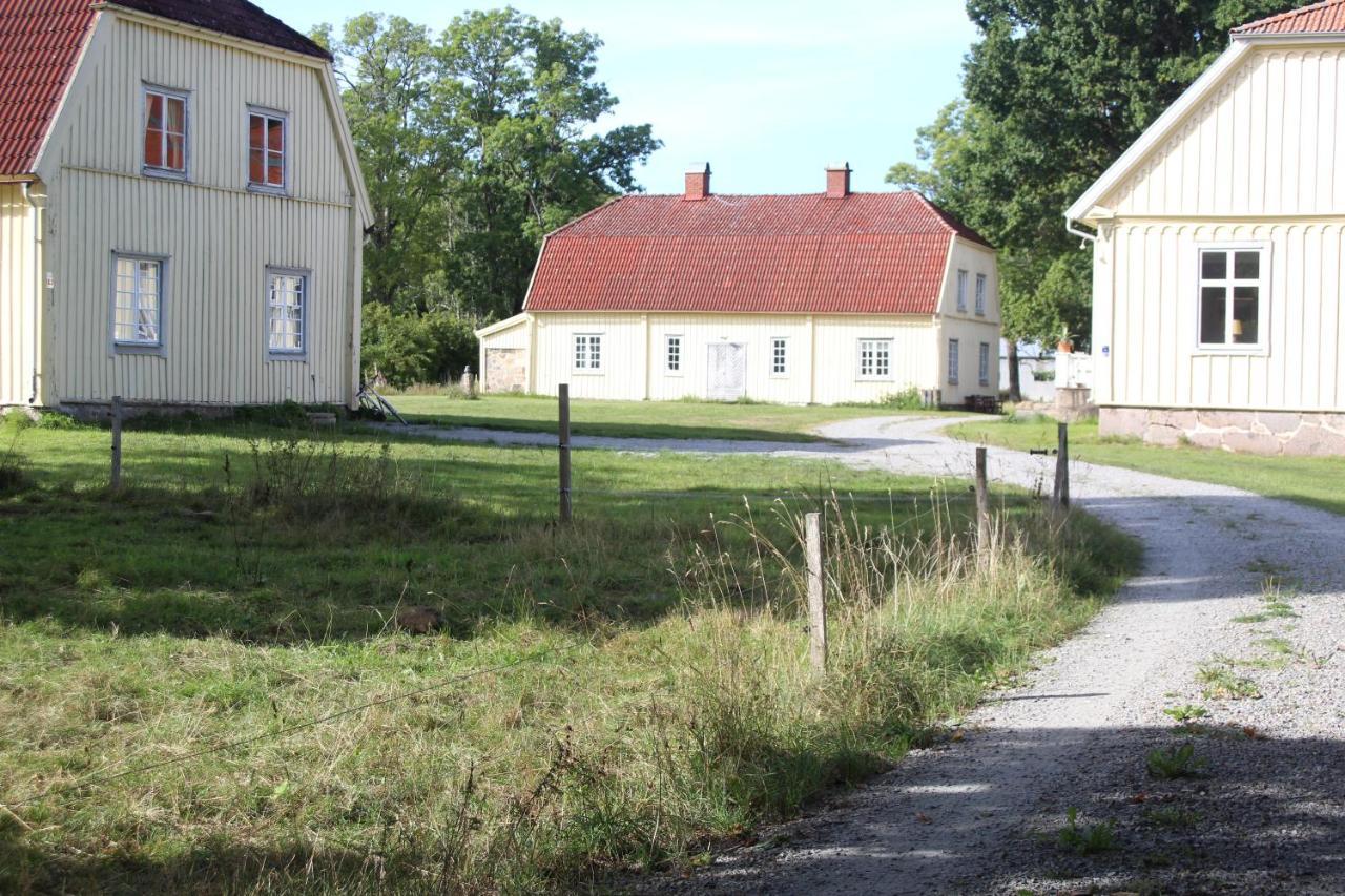 Yxkullsund Säteri B&B - Manorhouse since 1662 Lagan Exterior foto